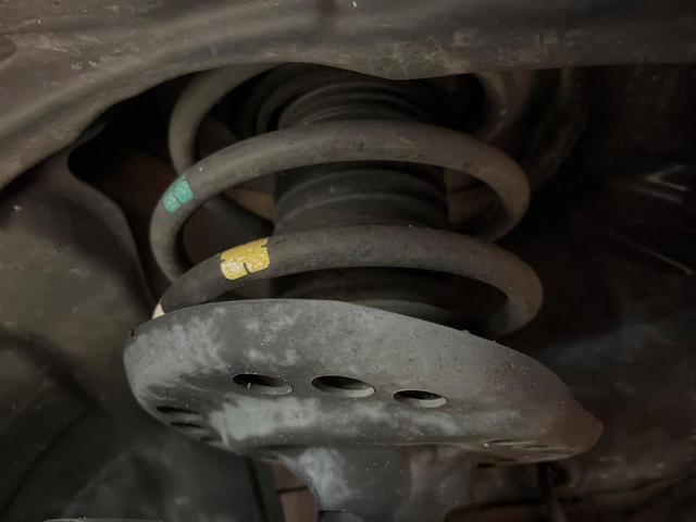 ＸＶ アドバンス　４ＷＤ　純正８型ナビ　サイド＆バックカメラ　アイサイト　レーダークルーズ　禁煙車　電動リアゲート　ハーフレザーシート　ドラレコ　コーナーセンサー　スマートキー　ＬＥＤヘッド　オートエアコン（20枚目）