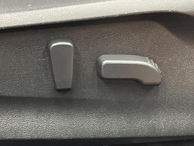 ＸＶ アドバンス　４ＷＤ　純正８型ナビ　サイド＆バックカメラ　アイサイト　レーダークルーズ　禁煙車　電動リアゲート　ハーフレザーシート　ドラレコ　コーナーセンサー　スマートキー　ＬＥＤヘッド　オートエアコン（31枚目）