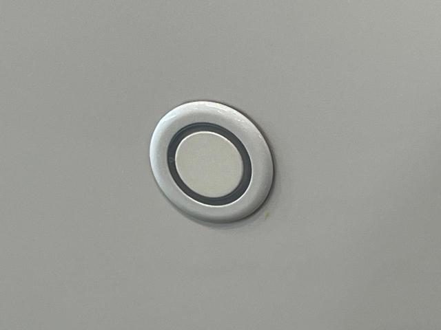 ＸＶ アドバンス　４ＷＤ　純正８型ナビ　サイド＆バックカメラ　アイサイト　レーダークルーズ　禁煙車　電動リアゲート　ハーフレザーシート　ドラレコ　コーナーセンサー　スマートキー　ＬＥＤヘッド　オートエアコン（32枚目）