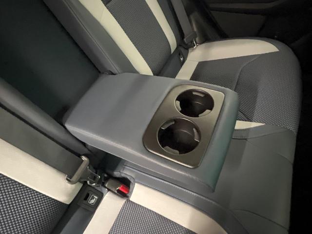 ＸＶ アドバンス　４ＷＤ　純正８型ナビ　サイド＆バックカメラ　アイサイト　レーダークルーズ　禁煙車　電動リアゲート　ハーフレザーシート　ドラレコ　コーナーセンサー　スマートキー　ＬＥＤヘッド　オートエアコン（41枚目）