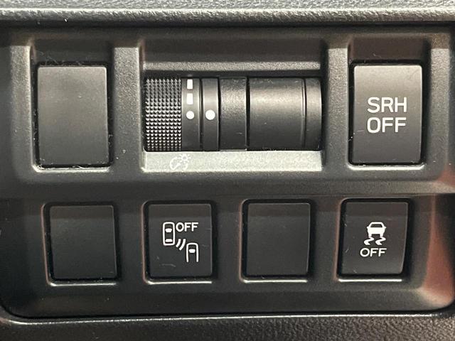 ＸＶ アドバンス　４ＷＤ　純正８型ナビ　サイド＆バックカメラ　アイサイト　レーダークルーズ　禁煙車　電動リアゲート　ハーフレザーシート　ドラレコ　コーナーセンサー　スマートキー　ＬＥＤヘッド　オートエアコン（50枚目）