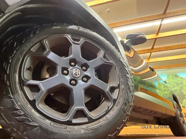 RAV4 アドベンチャー オフロードパッケージ 4WD 全周囲カメラ トヨタセーフティ レーダークルーズ パワーバックドア 合皮シート 前席シートヒーター 前席シートエアコン 運転席パワーシート ドラレコ コーナーセンサー(13枚目)
