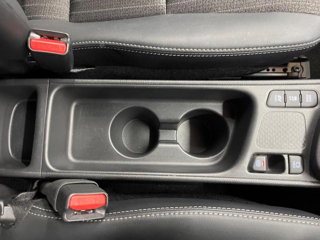 ヤリスクロス ハイブリッドZ 全周囲カメラ セーフティセンス レーダークルーズ 禁煙車 ハーフレザーシート パワーシート シートヒーター コーナーセンサー LEDヘッド ETC 純正18インチアルミ(55枚目)