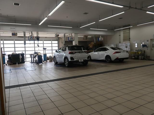 ヤリスクロス ハイブリッドZ 全周囲カメラ セーフティセンス レーダークルーズ 禁煙車 ハーフレザーシート パワーシート シートヒーター コーナーセンサー LEDヘッド ETC 純正18インチアルミ(78枚目)