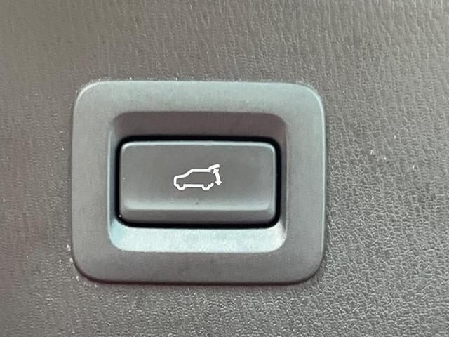 CX-5 XD Lパッケージ 4WD ディーゼル 純正ナビ バックカメラ BOSEサウンド スマートブレーキサポート レーダークルーズ 禁煙車 パワーバックドア 本革黒シート 全席シートヒーター ETC(6枚目)