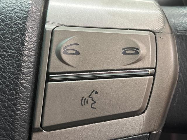 ヴェルファイア ２．４Ｚ　ゴールデンアイズ　純正ナビ　フリップダウンモニター　全周囲カメラ　両側電動ドア　禁煙車　電動リアゲート　ハーフレザーシート　コーナーセンサー　スマートキー　ＨＩＤヘッド　ＥＴＣ　クルコン（39枚目）