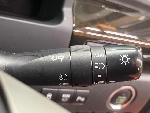 ヴェルファイア ２．４Ｚ　ゴールデンアイズ　純正ナビ　フリップダウンモニター　全周囲カメラ　両側電動ドア　禁煙車　電動リアゲート　ハーフレザーシート　コーナーセンサー　スマートキー　ＨＩＤヘッド　ＥＴＣ　クルコン（41枚目）