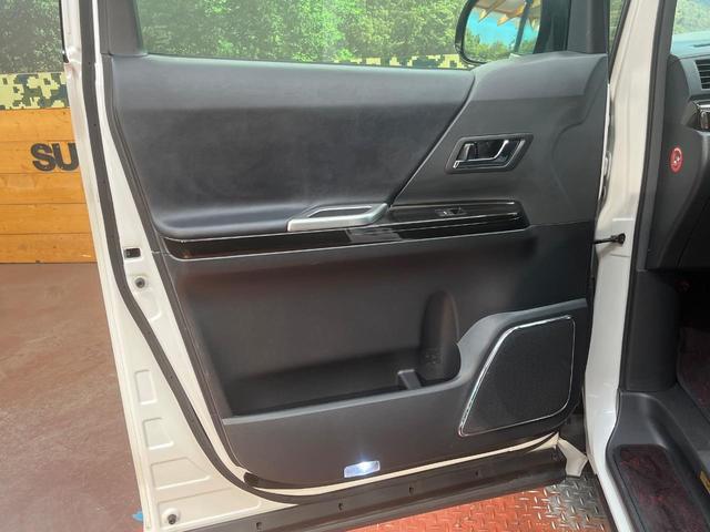 ヴェルファイア ２．４Ｚ　ゴールデンアイズ　純正ナビ　フリップダウンモニター　全周囲カメラ　両側電動ドア　禁煙車　電動リアゲート　ハーフレザーシート　コーナーセンサー　スマートキー　ＨＩＤヘッド　ＥＴＣ　クルコン（53枚目）