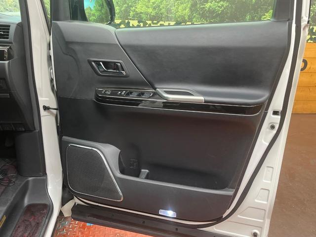 ヴェルファイア ２．４Ｚ　ゴールデンアイズ　純正ナビ　フリップダウンモニター　全周囲カメラ　両側電動ドア　禁煙車　電動リアゲート　ハーフレザーシート　コーナーセンサー　スマートキー　ＨＩＤヘッド　ＥＴＣ　クルコン（54枚目）