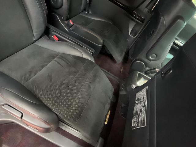 ヴェルファイア ２．４Ｚ　ゴールデンアイズ　純正ナビ　フリップダウンモニター　全周囲カメラ　両側電動ドア　禁煙車　電動リアゲート　ハーフレザーシート　コーナーセンサー　スマートキー　ＨＩＤヘッド　ＥＴＣ　クルコン（65枚目）