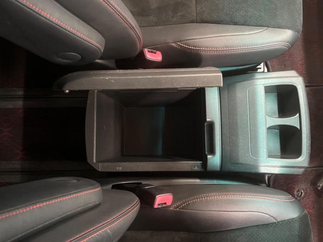 ヴェルファイア ２．４Ｚ　ゴールデンアイズ　純正ナビ　フリップダウンモニター　全周囲カメラ　両側電動ドア　禁煙車　電動リアゲート　ハーフレザーシート　コーナーセンサー　スマートキー　ＨＩＤヘッド　ＥＴＣ　クルコン（67枚目）