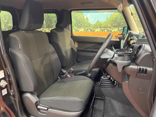 ジムニー ＸＬ　ＭＴ車　純正ナビ　セーフティサポート　禁煙車　ビルトインＥＴＣ　シートヒーター　スマートキー　オートハイビーム　車線逸脱警報　オートライト　オートエアコン（8枚目）