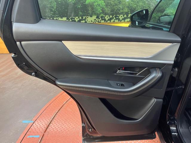 ＣＸ－６０ ２５Ｓ　Ｌパッケージ　４ＷＤ　１２．３型マツダコネクト　全周囲カメラ　スマートブレーキサポート　レーダークルーズ　禁煙車　電動リアゲート　レザーシート　全席シートヒーター　ドラレコ　コーナーセンサー（65枚目）