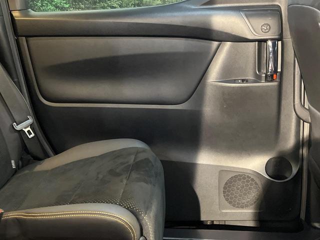 アルファード ２．５Ｓ　タイプゴールド　両側電動スライド　純正９型ナビ　後席モニター　バックカメラ　１００Ｖ電源　プリクラッシュセーフティ　レーダークルーズ　禁煙車　電動リアゲート　ハーフレザーシート　ドラレコ　ＥＴＣ（52枚目）