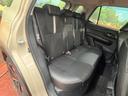 後部座席も気になるようなキズ・汚れやへたり等、大きなダメージはなく、良好な状態です。