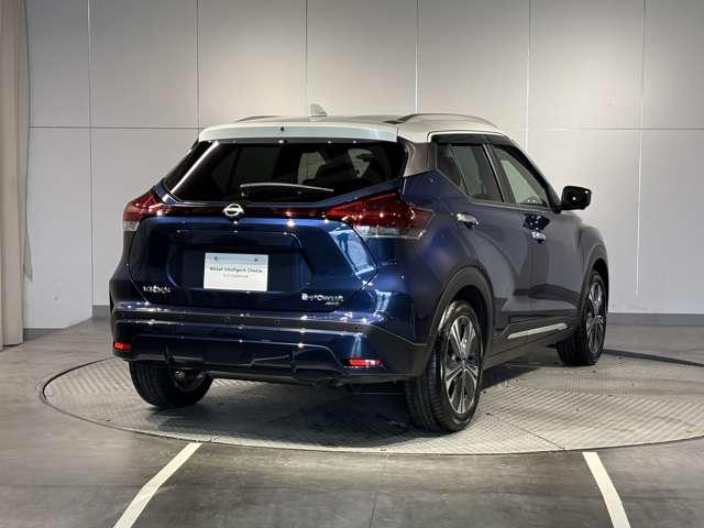 キックス Ｘ　ＦＯＵＲ　☆ワンオーナー☆プロパイロット☆純正９インチメモリーナビ☆アラウンドビューモニター☆シートヒーター☆ＬＥＤヘッドライト☆前後ドライブレコーダー☆スマートルームミラー☆ハンドルヒーター☆（2枚目）