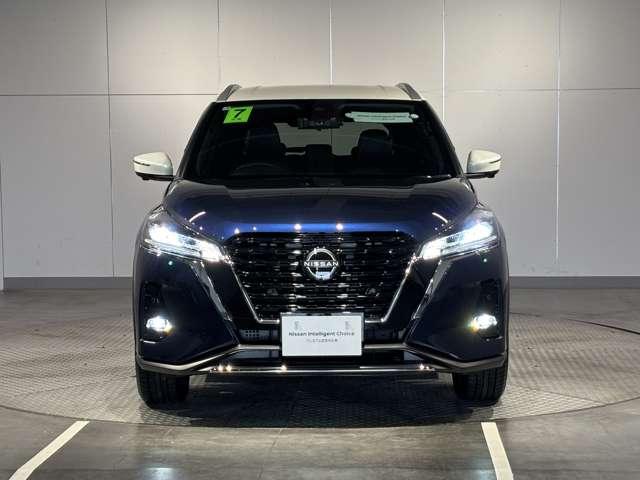キックス Ｘ　ＦＯＵＲ　☆ワンオーナー☆プロパイロット☆純正９インチメモリーナビ☆アラウンドビューモニター☆シートヒーター☆ＬＥＤヘッドライト☆前後ドライブレコーダー☆スマートルームミラー☆ハンドルヒーター☆（6枚目）