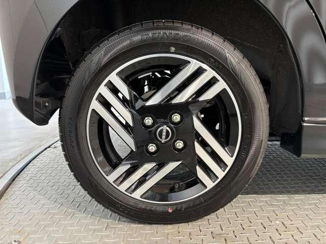 デイズ ６６０　ハイウェイスターＸ　４ＷＤ　当社社用車　純正９インチメモリーナビ（17枚目）
