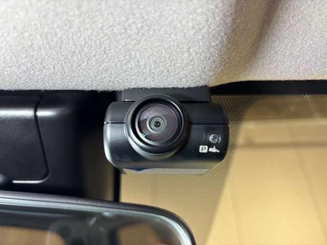 ノート １．２　Ｘ　当社試乗車　純正９インチメモリーナビ（14枚目）