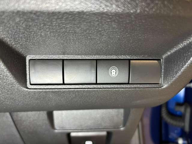 ノート １．２　Ｘ　当社試乗車　純正９インチメモリーナビ（17枚目）