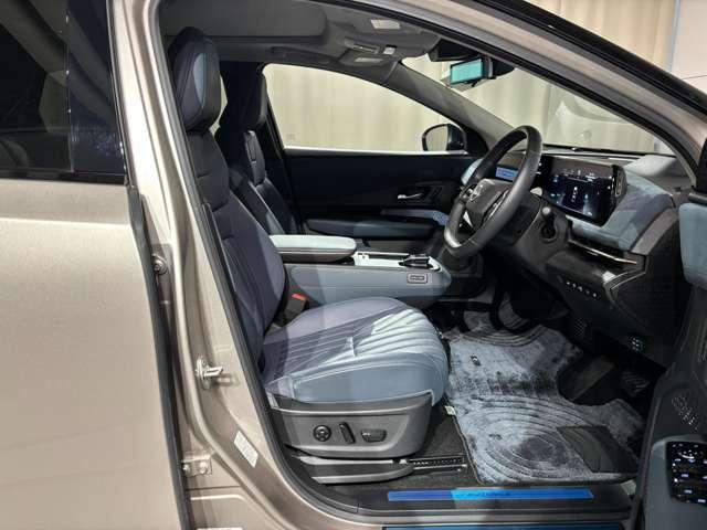 アリア B9 e-4ORCE リミテッド ☆ワンオーナー☆プロパイロット2.0☆パノラミックガラスルーフ☆アラウンドビューモニター☆LEDヘッドライト☆12.3インチEV専用NissanConnectナビゲーションシステム☆ETC2.0☆(8枚目)