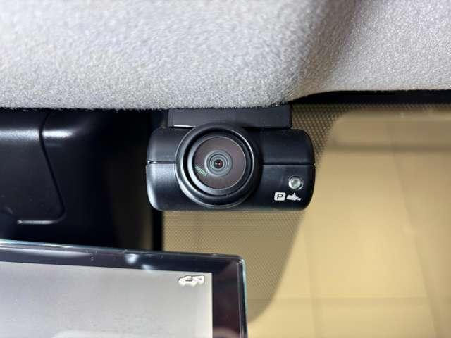 ノート １．２　Ｘ　当社試乗車　純正９インチメモリーナビ（14枚目）