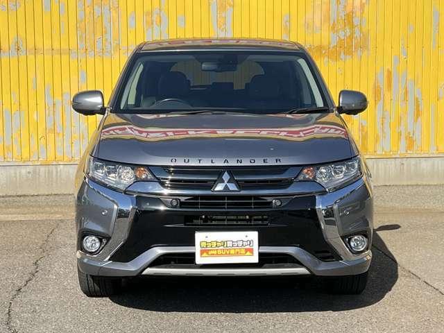 アウトランダーＰＨＥＶ Ｇナビパッケージ　ナビ／ＴＶ／全方位カメラ／アダプティブクルーズコントロール／スマートキー／プッシュスタート／ＥＴＣ／ＬＥＤヘッドライト／パワーバックドア／４ＷＤ／禁煙車（4枚目）