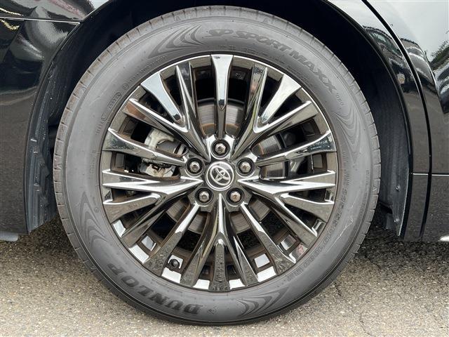 ヴェルファイアハイブリッド Ｚ　プレミア　４ＷＤ　左右独立ムーンルーフ　フリップダウンモニター　純正ナビ　ユニバーサルステップ　デジタルインナーミラー　アラウンドビューモニター　レザーシート　シートヒーター　パワーシート　純正アルミホイール（62枚目）