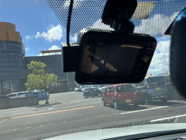 ハリアー エレガンス　４ＷＤ　ワンオーナー　アルミパインナビ　バックカメラ　フルセグＴＶ　フリップダウンモニター　社外アルミホイール　ウィンカーミラー　ドアバイザー　フロアマット　パワーシート　フォグランプ（26枚目）