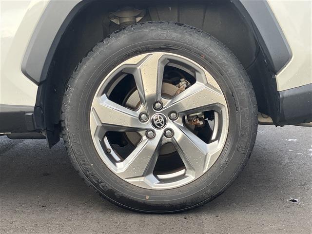 RAV4 ハイブリッドG 4WD 電動リアゲート ETC フルセグ バックカメラ シートヒーター ステアリングヒーター パワーシート ドラレコ セキュリティ スマートキー プッシュスタート 純正18インチAW(10枚目)