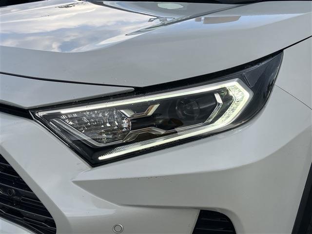 RAV4 ハイブリッドG 4WD 電動リアゲート ETC フルセグ バックカメラ シートヒーター ステアリングヒーター パワーシート ドラレコ セキュリティ スマートキー プッシュスタート 純正18インチAW(13枚目)
