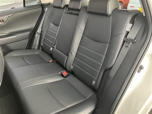 RAV4 ハイブリッドG 4WD 電動リアゲート ETC フルセグ バックカメラ シートヒーター ステアリングヒーター パワーシート ドラレコ セキュリティ スマートキー プッシュスタート 純正18インチAW(45枚目)