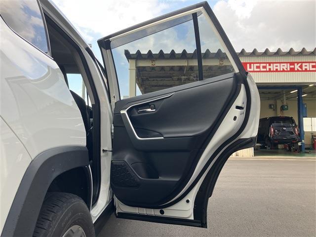 RAV4 ハイブリッドG 4WD 電動リアゲート ETC フルセグ バックカメラ シートヒーター ステアリングヒーター パワーシート ドラレコ セキュリティ スマートキー プッシュスタート 純正18インチAW(48枚目)