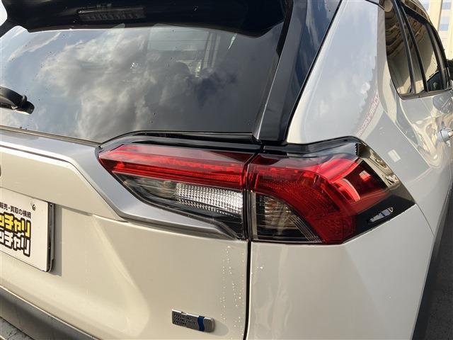 RAV4 ハイブリッドG 4WD 電動リアゲート ETC フルセグ バックカメラ シートヒーター ステアリングヒーター パワーシート ドラレコ セキュリティ スマートキー プッシュスタート 純正18インチAW(58枚目)