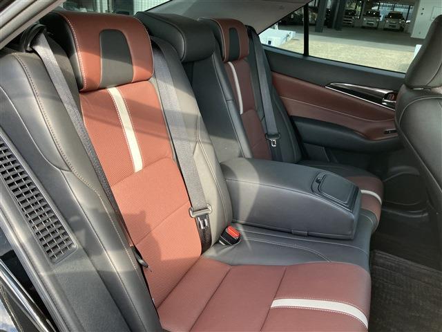 クラウンハイブリッド アスリートS ブラックスタイル 純正ナビ バックカメラ フルセグTV ドライブレコーダー シートヒーター D席N席側パワーシート ETC クルーズコントロール LEDヘッドライト 純正フロアマット ドアバイザー  コーナーセンサー(17枚目)