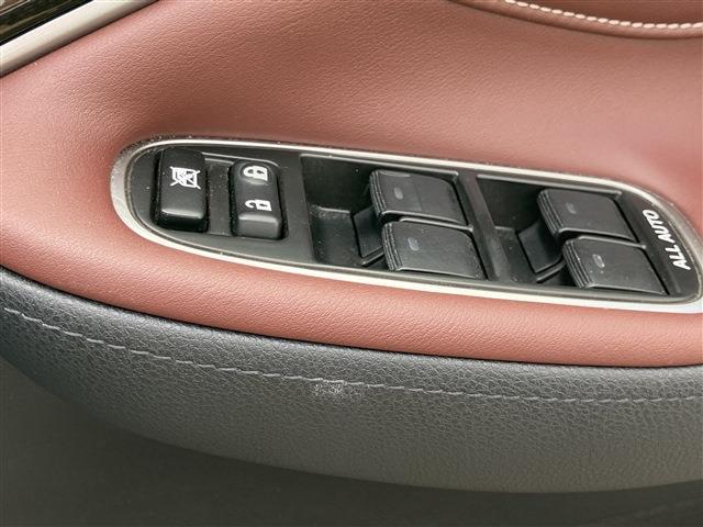 クラウンハイブリッド アスリートS ブラックスタイル 純正ナビ バックカメラ フルセグTV ドライブレコーダー シートヒーター D席N席側パワーシート ETC クルーズコントロール LEDヘッドライト 純正フロアマット ドアバイザー  コーナーセンサー(29枚目)