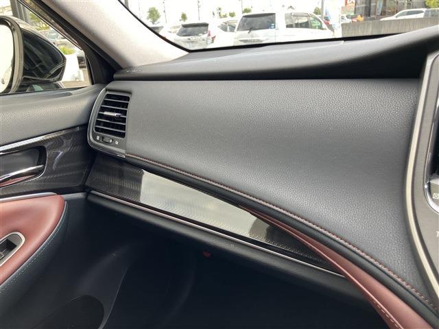 クラウンハイブリッド アスリートS ブラックスタイル 純正ナビ バックカメラ フルセグTV ドライブレコーダー シートヒーター D席N席側パワーシート ETC クルーズコントロール LEDヘッドライト 純正フロアマット ドアバイザー  コーナーセンサー(33枚目)