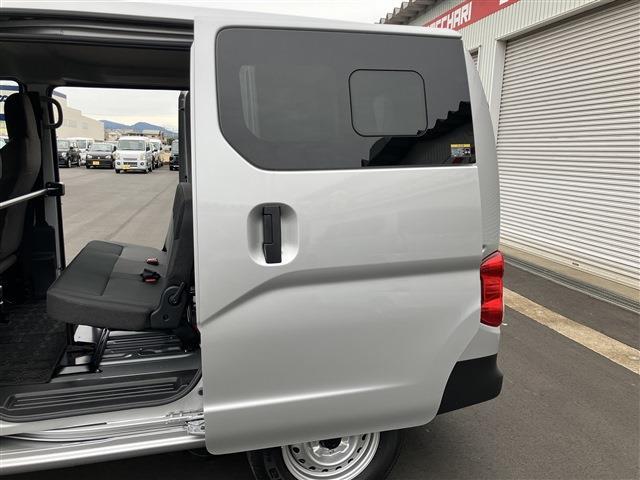 NISSAN NV200 VANETTE VAN DX