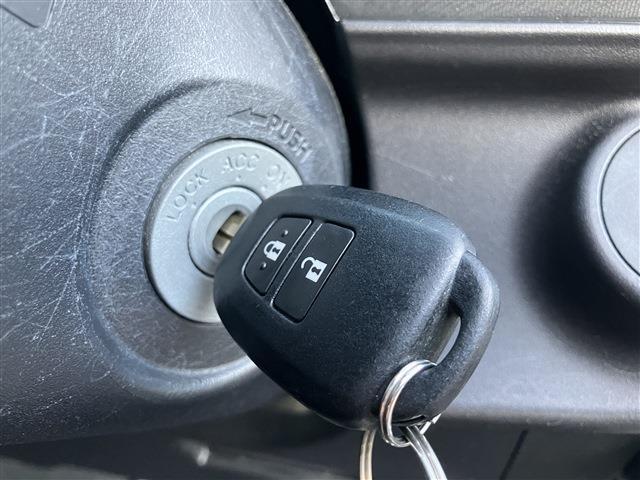 アクア S ナビ フルセグ バックカメラ ETC キーレス Bluetooth オートエアコン(23枚目)