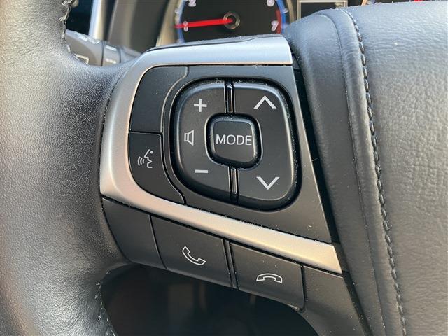 店舗間で車両の移動を行う場合がございます。お問合せやお気に入り登録の画面から車両がなくなる事がございますので、ご来店の場合などはぜひ一度、在庫確認して頂ければ幸いです。