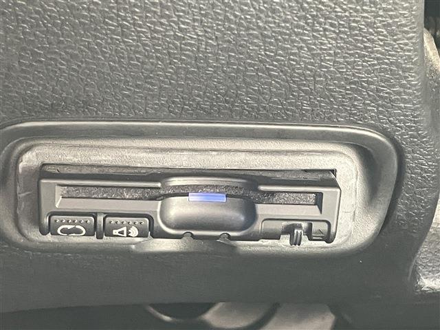 国産・海外製・スタッドレスタイヤへの交換等も、自社整備工場にお任せください！大切なお車にあったタイヤをご提案させて頂きます。