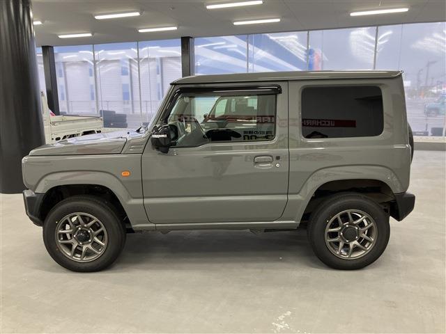 ジムニー ＸＣ　４ＷＤ　衝突軽減ブレーキ　レーンキープアシスト　ダウンヒルアシストコントロール　シートヒーター　純正アルミホイール　ウィンカーミラー　電動格納ミラー　ＬＥＤヘッドライト　フォグランプ　フロアマット（8枚目）