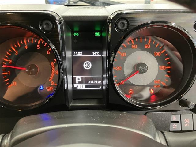 ジムニー ＸＣ　４ＷＤ　衝突軽減ブレーキ　レーンキープアシスト　ダウンヒルアシストコントロール　シートヒーター　純正アルミホイール　ウィンカーミラー　電動格納ミラー　ＬＥＤヘッドライト　フォグランプ　フロアマット（14枚目）