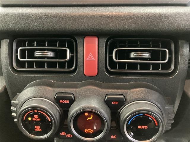 ジムニー ＸＣ　４ＷＤ　衝突軽減ブレーキ　レーンキープアシスト　ダウンヒルアシストコントロール　シートヒーター　純正アルミホイール　ウィンカーミラー　電動格納ミラー　ＬＥＤヘッドライト　フォグランプ　フロアマット（18枚目）