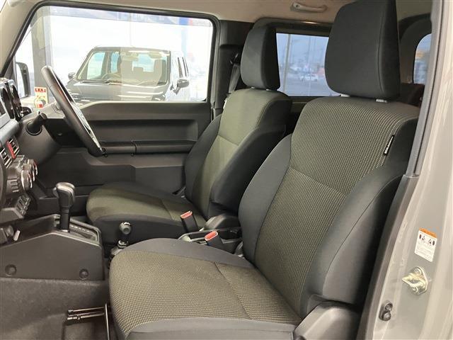 ジムニー ＸＣ　４ＷＤ　衝突軽減ブレーキ　レーンキープアシスト　ダウンヒルアシストコントロール　シートヒーター　純正アルミホイール　ウィンカーミラー　電動格納ミラー　ＬＥＤヘッドライト　フォグランプ　フロアマット（29枚目）