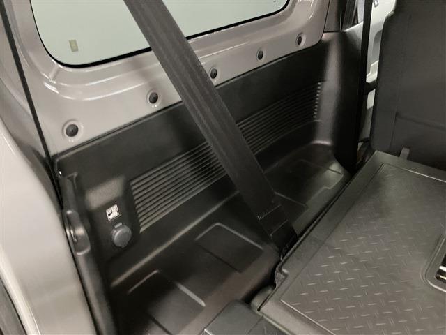 ジムニー ＸＣ　４ＷＤ　衝突軽減ブレーキ　レーンキープアシスト　ダウンヒルアシストコントロール　シートヒーター　純正アルミホイール　ウィンカーミラー　電動格納ミラー　ＬＥＤヘッドライト　フォグランプ　フロアマット（36枚目）