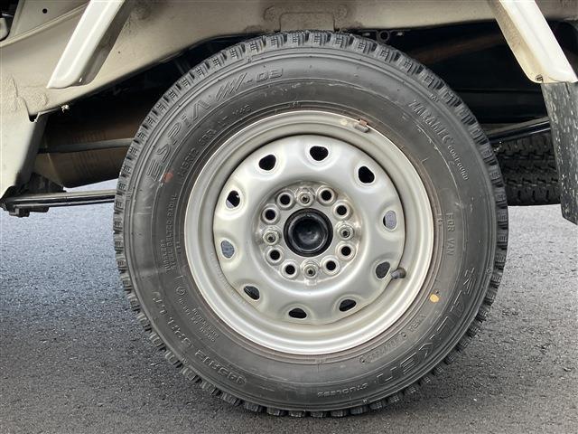 ハイゼットトラック エアコン・パワステ スペシャル 4WD 登録時走行距離8370キロ パワーステアリング エアコン AT車 ラバーマット ドアバイザー(12枚目)