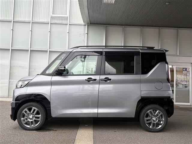 デリカミニ Ｔ　プレミアム　外ナビ　ハンズフリースライドドア　禁煙　全方位カメラ　　両側パワスラ　　ＥＴＣ　デジタルインナーミラー　ドラレコ前　マイパイロット　シートカバー　ＬＥＤライト　シートヒーター　ステアリングヒーター（5枚目）