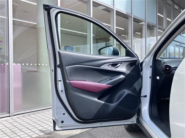 ＣＸ－３ ＸＤ　ツーリング　６Ｆ　４ＷＤ　ＥＴＣ　純正ナビ　フルセグＴＶ　バックカメラ　スマートキー　ヘッドアップディスプレイ　シートヒーター（13枚目）