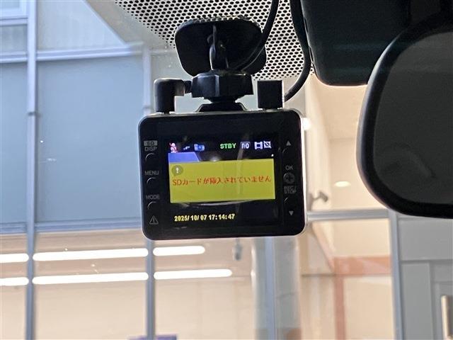 プリウスＰＨＶ Ａユーティリティプラス　ＰＨＶ　ドラレコ　バックモニター　スマートキー　純正ナビ　フルセグＴＶ　ＥＴＣ（39枚目）
